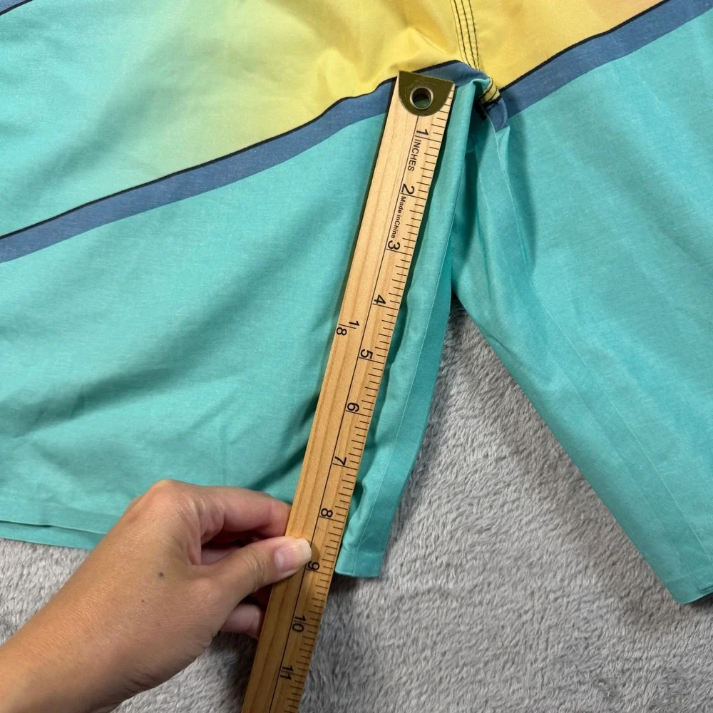 Rip Curl Mirage Board Shorts Mens 36 Green 9